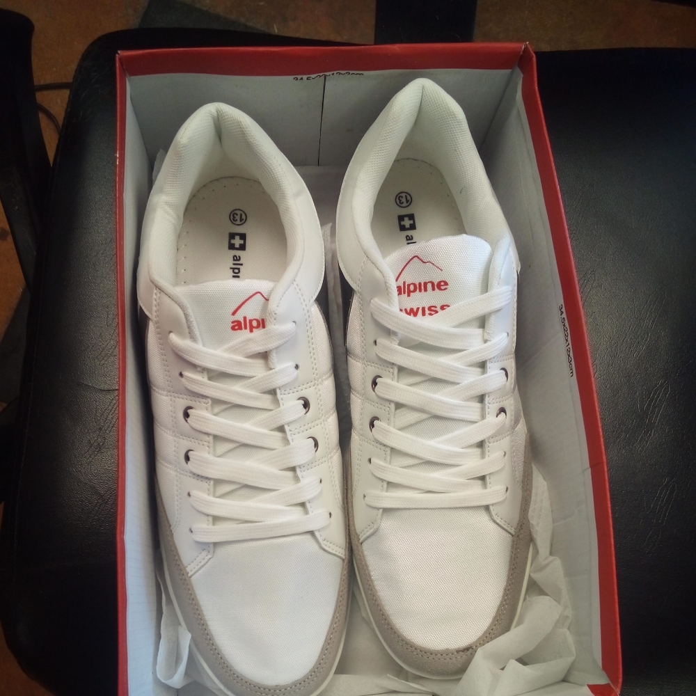 NEW Alpine Swiss Mens White Stefan Suede Trim Retro Fashion Sneakers sz 13 NWB